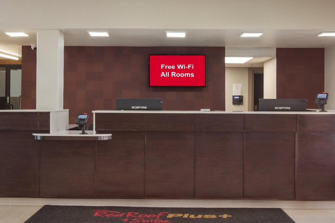 Red Roof Inn Plus & Suites ايري المظهر الخارجي الصورة